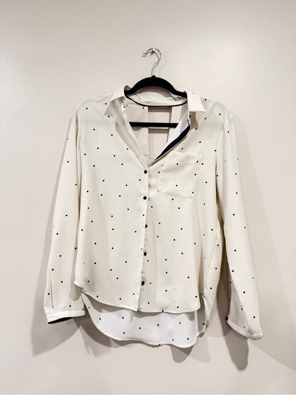 Zara White Button-Down Shirt with Black Polka Dots